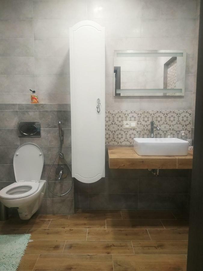 Appartamento Семицвіт Leopoli Esterno foto